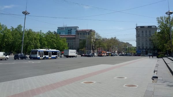 În noaptea Învierii, în PMAN ar putea fi amenajată o parcare publică