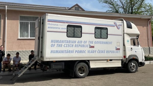 Consultații medicale gratuite pentru locuitorii din raioanele Edineț, Căușeni și Nisporeni