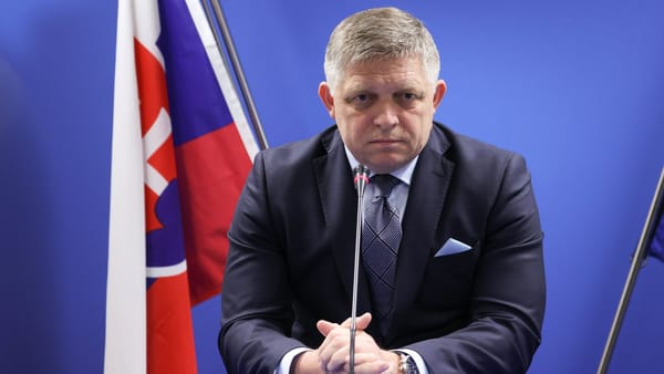 Ministrul slovac al Apărării: Recuperarea lui Robert Fico va fi un proces extrem de lung