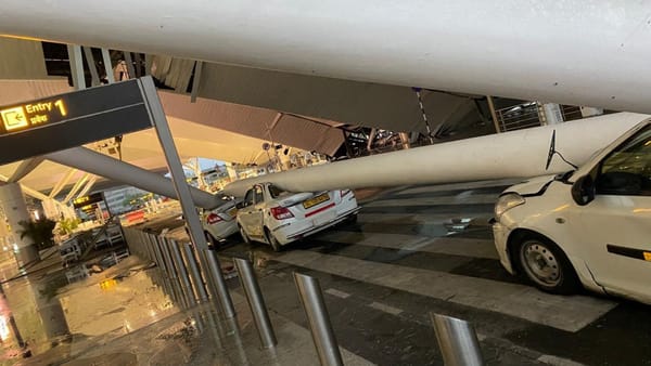 VIDEO/ Acoperiș prăbușit la Aeroportul din New Delhi. O persoană a murit și opt au fost rănite