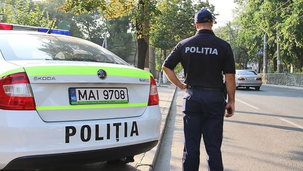 Pericol pe drumurile din țară: Peste 1.200 de șoferi au fost sancționați pentru depășirea limitei de viteză