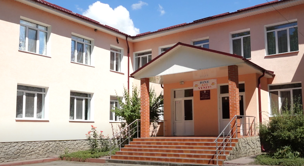 Primul clopoțel nu va mai răsuna niciodată: Astăzi a fost decisă soarta celor cinci școli din Sîngerei