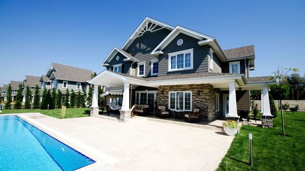 România introduce taxa de lux. Cine trebuie să depună formularul