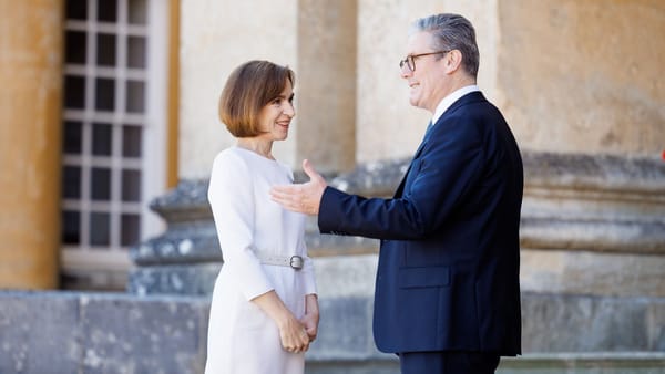 „Mulțumesc gazdei noastre pentru ospitalitate”. Maia Sandu participă la summitul CPE din Marea Britanie