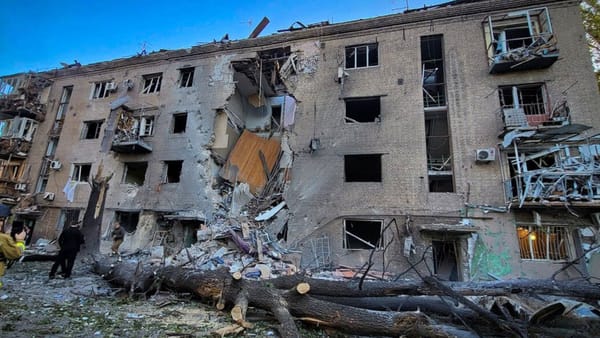 Regiunea Zaporojie, atacată cu 13 bombe aeriene ghidate KAB: Cel puțin 11 persoane au fost rănite