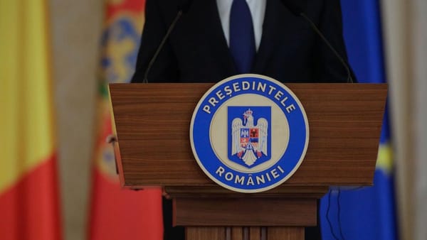 Românii își aleg președintele pentru următorii cinci ani