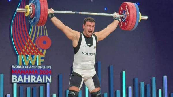 Halterofilul Marin Robu a cucerit medalia de bronz la Campionatul Mondial din Bahrain