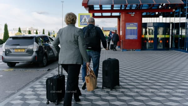 Veniți la aeroport cu cel puțin trei ore înainte de zbor. Recomandări pentru călătoria cu avionul de sărbători