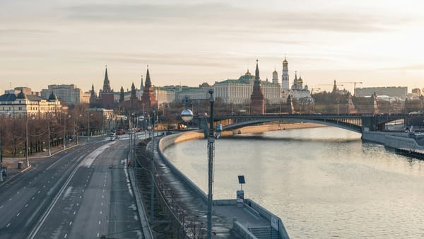 Rusia impune noi reguli de ședere pentru străini, începând cu 1 ianuarie 2025. Recomandări pentru moldoveni