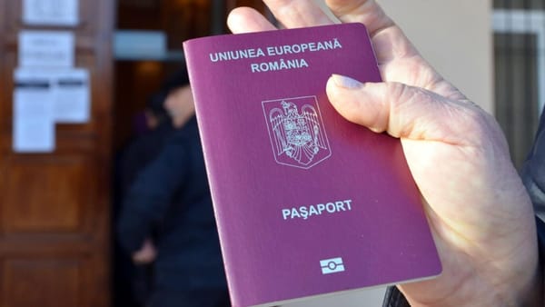 România examinează circa 170 de mii de cereri de redobândire a cetățeniei, depuse de moldoveni