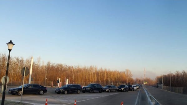 În atenția călătorilor! Trafic intens la punctele Sculeni, Leușeni și Criva, pe sensul de ieșire din R. Moldova