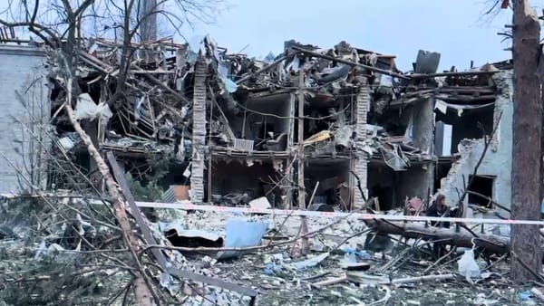 Bombardament masiv la Zaporojie: Un om a murit și cel puțin 25 au fost răniți