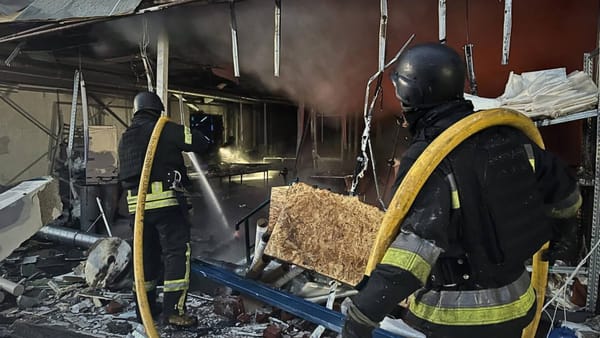 Atac cu rachete balistice la Kiev: Un om a murit, iar patru au fost răniți