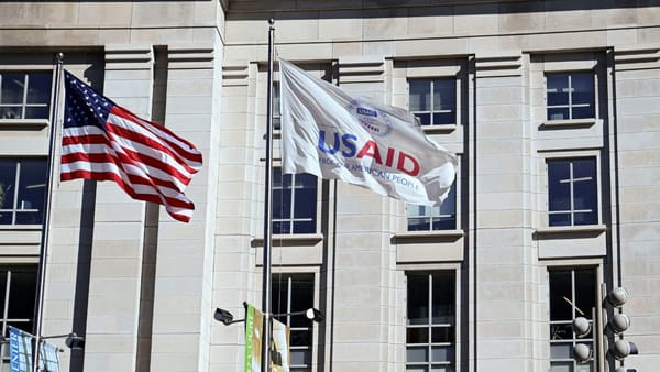 Administrația Trump va concedia cel puțin 1.600 de angajați din cadrul USAID, agenția de ajutor extern a SUA