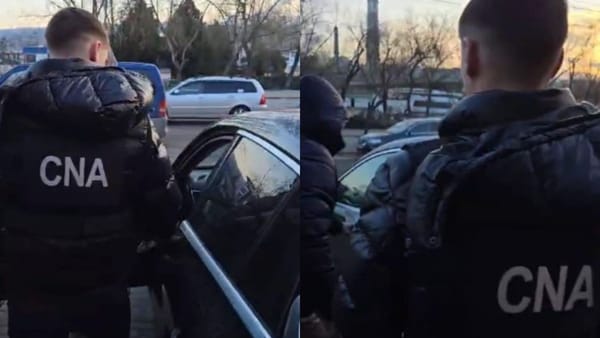 Doi bărbați ar fi pretins mită de peste 600.000 de lei pentru influențarea unei decizii de judecată