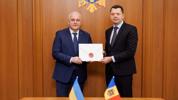 Noul ambasador al Ucrainei la Chișinău, Păun Rohovei, a prezentat copiile scrisorilor de acreditare