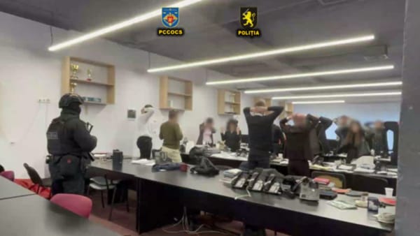 VIDEO/ Schemă de înșelătorie cu investiții în monedă virtuală, destructurată de Poliție