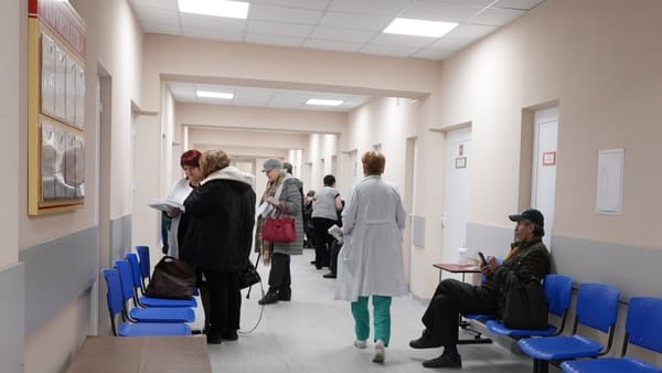 Vizitele în spitalele din capitală ar putea fi restricționate. Propunerea autorităților municipale