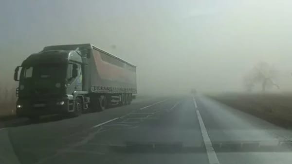 Alertă meteo în România. O masă de aer cu praf saharian va ajunge marți deasupra țării vecine