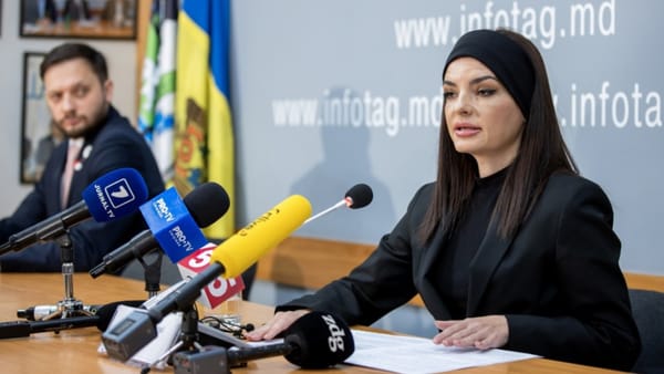 Bașcana Găgăuziei, Evghenia Guțul, a fost reținută pe Aeroportul Internațional Chișinău
