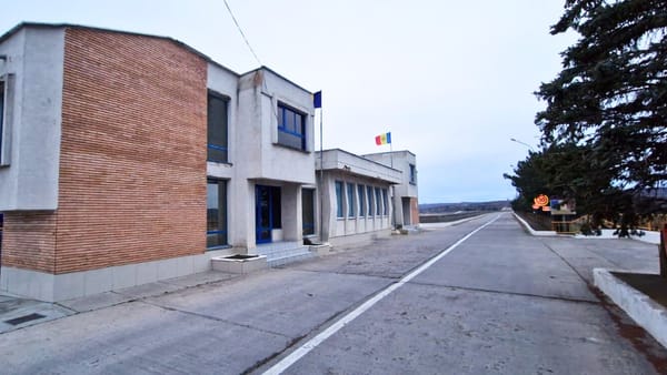 Punctul de trecere a frontierei Costești-Stânca și-a reluat activitatea în regim normal
