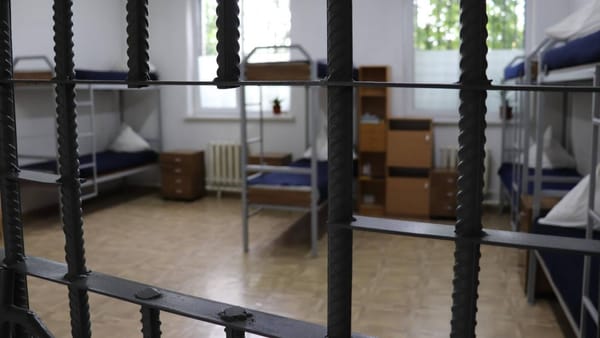 Percheziții la Penitenciarul Pruncul: Un deținut este suspectat că ar gestiona o rețea criminală