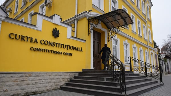 Curtea Constituțională a suspendat temporar unele prevederi din Legea amnistiei