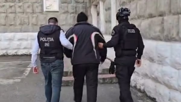 Percheziții în Găgăuzia. Un bărbat care activa în beneficiul „organizației criminale Șor”, reținut pentru 72 de ore