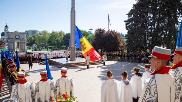 Ziua Drapelului de Stat va fi celebrată în cadrul unei ceremonii solemne la Guvern