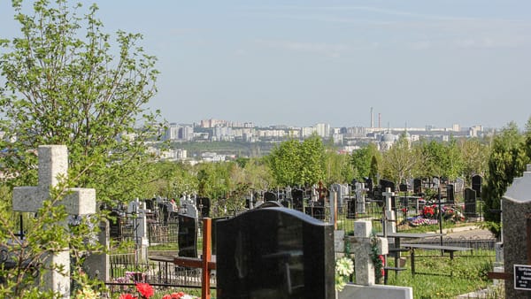 Ministerul Culturii vine cu precizări privind lucrările funerare în cimitirele din Chișinău