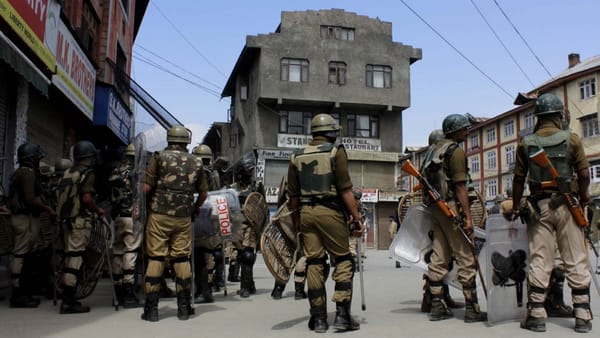 Alertă teroristă în India, după un atac soldat cu zeci de morți și răniți. Recomandările MAE pentru moldoveni