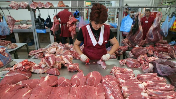 Verificări la piețele alimentare din țară. Au fost fixate sute de încălcări și aplicate amenzi de 420 de mii de lei