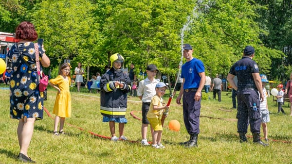 Înghețată și distracții. Copiii din întreaga țară, invitați pe 1 iunie la Reședința de Stat de la Condrița