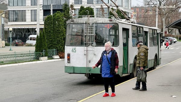 Parlamentul a aprobat măsuri mai aspre de prevenire și combatere a fumatului. Când va intra în vigoare legea