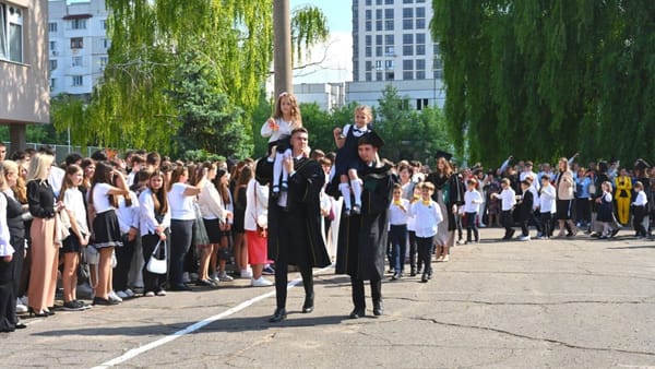 Majoritatea școlilor din capitală vor organiza careul dedicat ultimului sunet în dimineața zilei de 30 mai