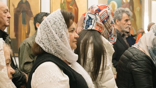 Creștinii ortodocși sărbătoresc astăzi Înălțarea Domnului