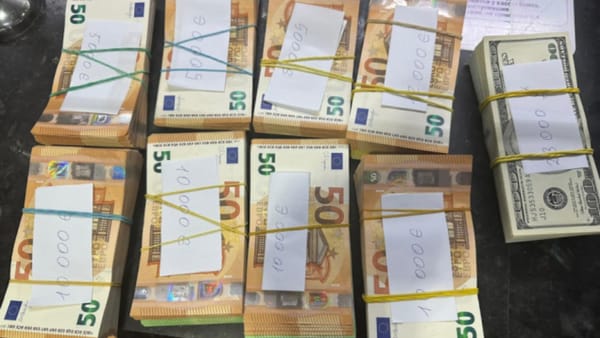 Percheziții la un call-centru din capitală. Conducerea, bănuită că a prejudiciat statul cu 164 de milioane de lei