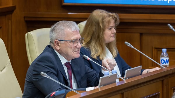 Nicolae Roșca și Liuba Șova obțin noi mandate în cadrul Curții Constituționale. Hotărâri aprobate de Parlament