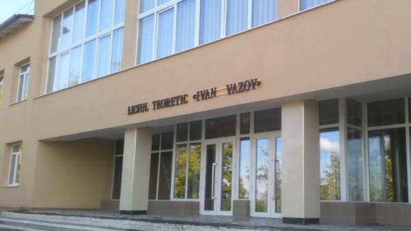 În opt școli model vor fi create laboratoare moderne de inovație și creativitate. Lista instituțiilor vizate