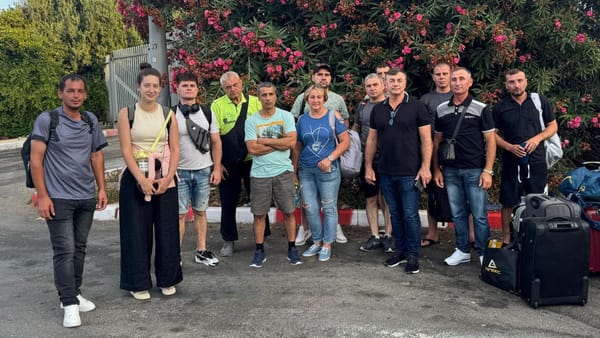 Doisprezece moldoveni au fost evacuați din Israel prin Egipt. Precizările ambasadorului R. Moldova