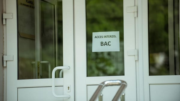 Liceenii din R. Moldova vor susține astăzi examenul de bacalaureat la limba de instruire