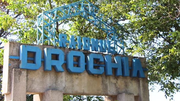 Accident grav în raionul Drochia: O persoană a decedat, altele opt au fost rănite