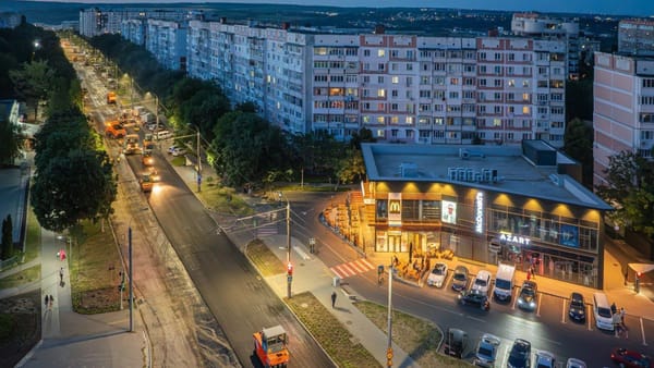 Atenție, șoferi! Trafic suspendat pe o stradă din capitală