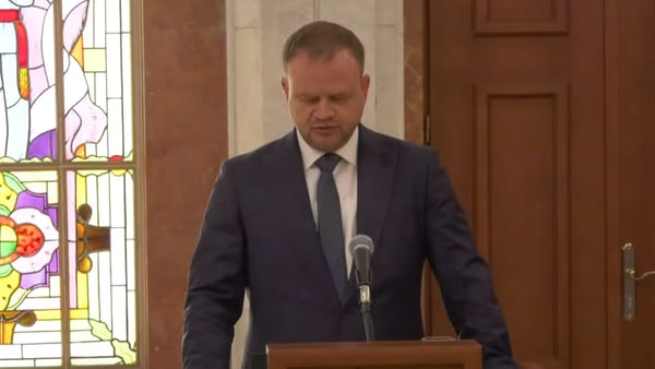 Roman Roșca a fost numit oficial în funcția de viceprim-ministru pentru Reintegrare