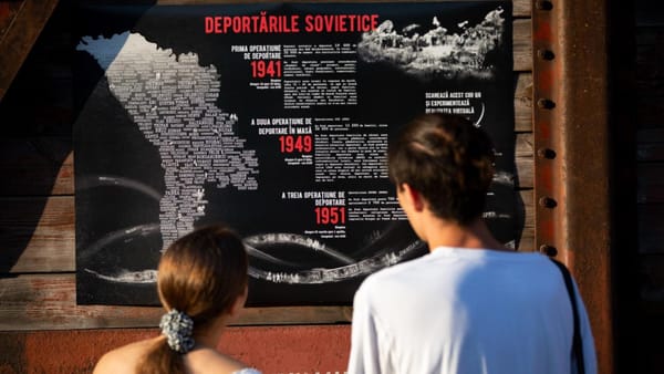 Spectacolul „Tema pentru acasă” va fi jucat în această seară, în cadrul expoziției de vagoane din PMAN