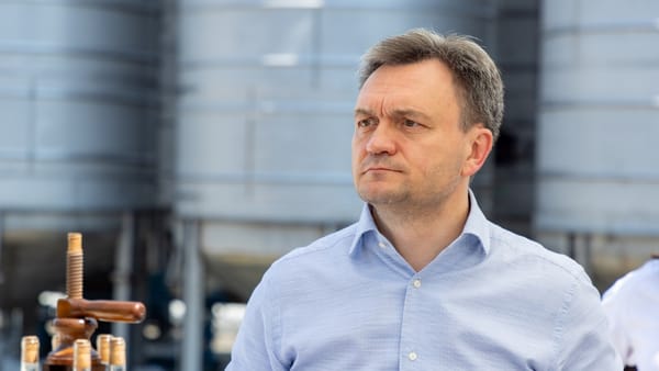 Șase persoane, un bloc politic și o companie - incluse în lista de sancțiuni a R. Moldova. Precizările premierului Recean