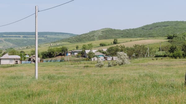 Ploi cu descărcări electrice, prognozate în raioanele din nordul și centrul țării. Câte grade se vor înregistra pe 28 iulie
