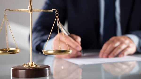 Uniunea Avocaților din R. Moldova anunță încetarea grevei generale
