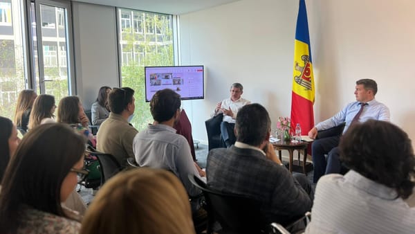 Grosu, declarație la întrevederea cu diaspora din Elveția: „E prost la toamnă, s-a terminat cu canalizarea”. Comentariul PAS