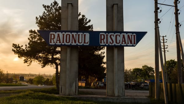 Trei persoane au fost condamnate pentru profanarea mormintelor din orașul Rîșcani
